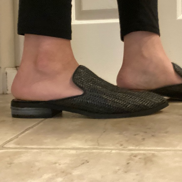 Band of Gypsies Skipper Woven Vegan Leather Pointed Loafer Mule- size 8.5 IMO - Picture 17 of 17